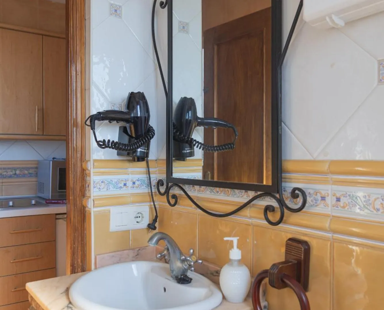 Atico Jimena Granada En El Centro De Nerja Apartment Spain