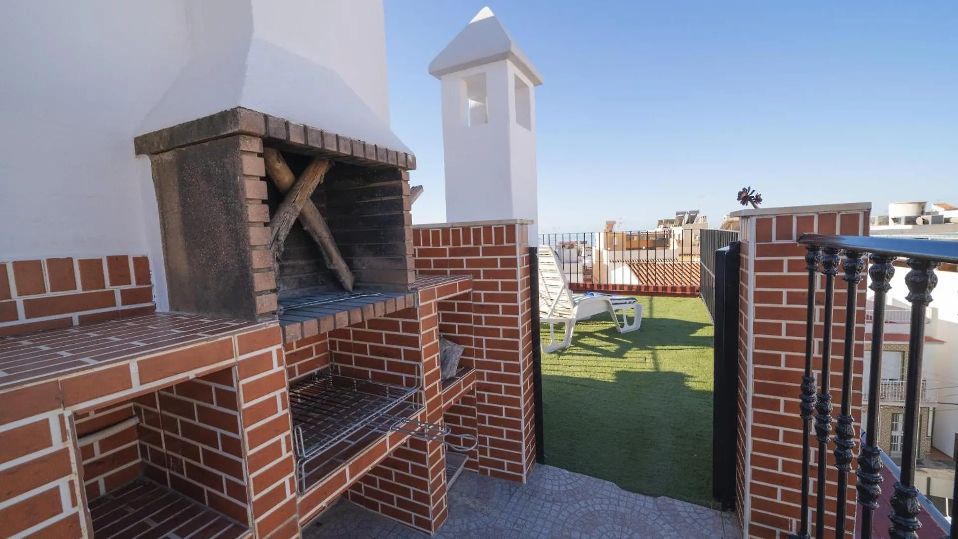 Atico Jimena Granada En El Centro De Nerja Daire